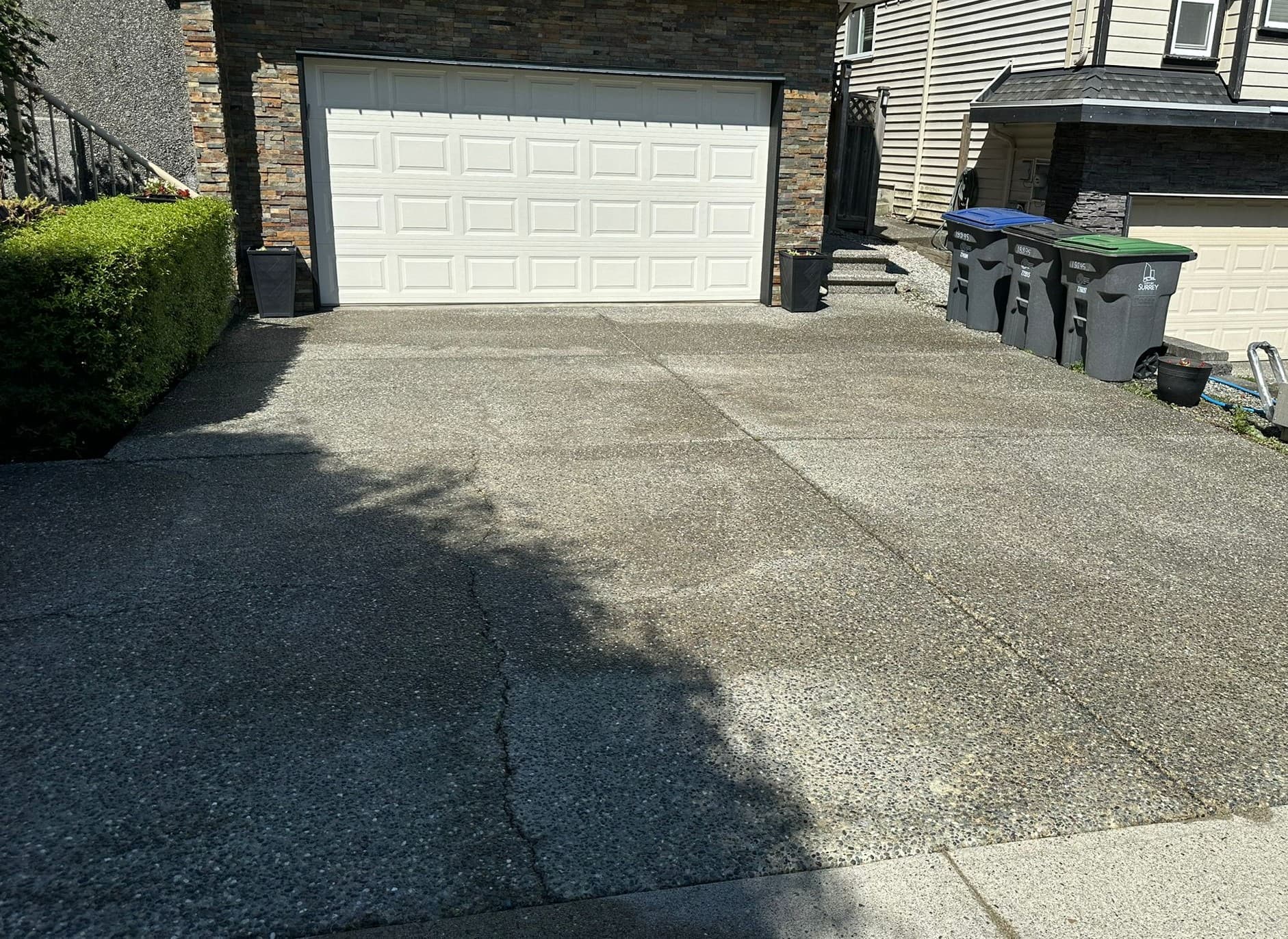 Driveway & House Pressure Washing